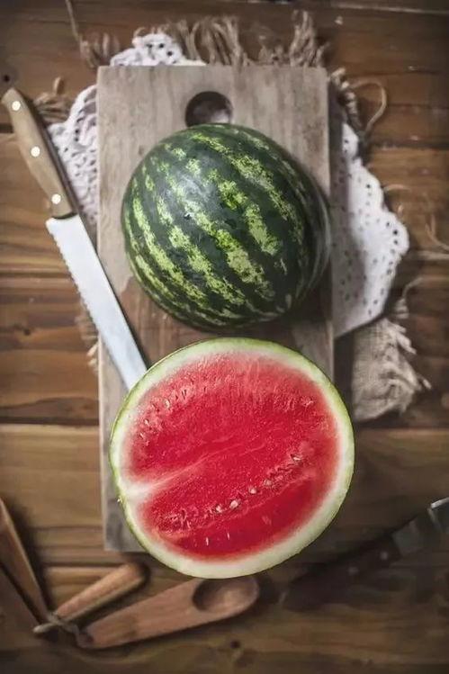 日照网红吃瓜真甜视频,日照美食之旅